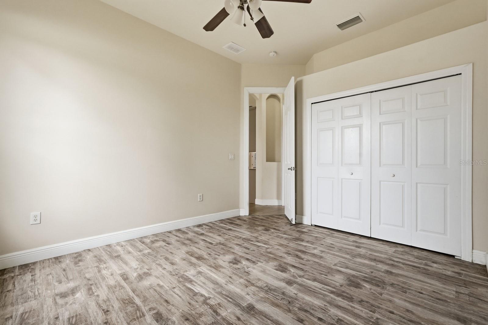 CYPRESS KNOLL - Residential