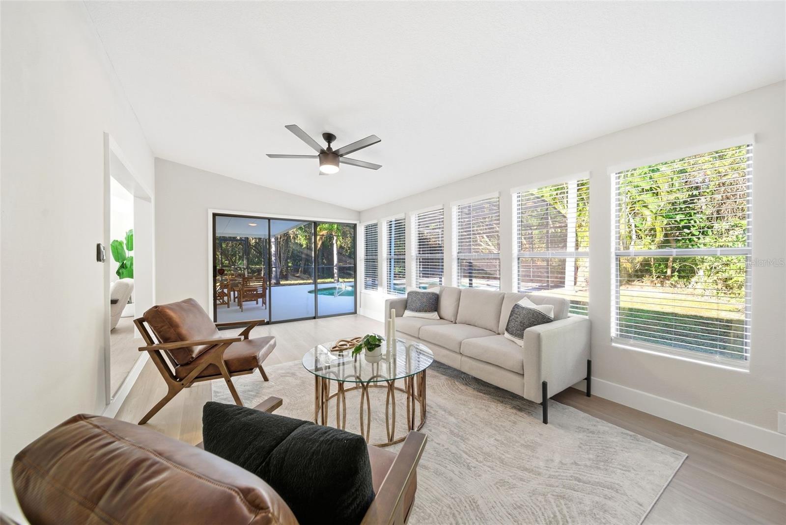 HARBOUR OAKS UNIT 1 - Residential