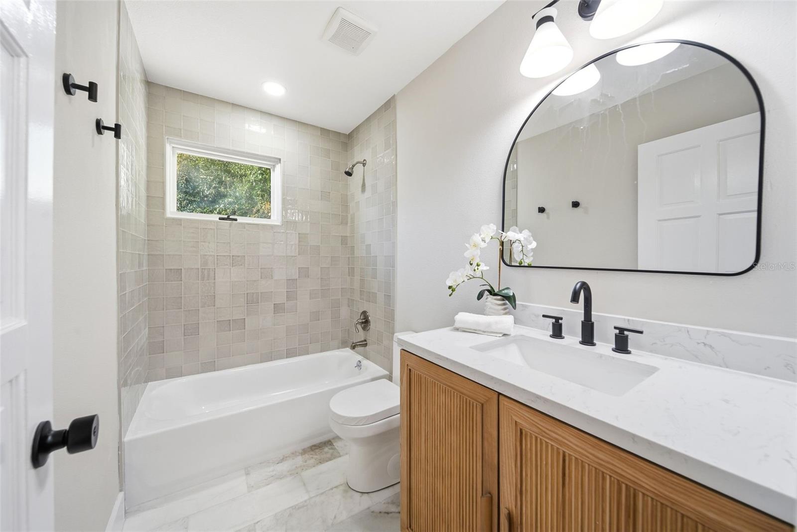 HARBOUR OAKS UNIT 1 - Residential