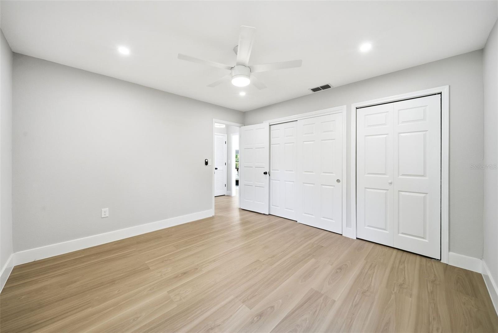 HARBOUR OAKS UNIT 1 - Residential