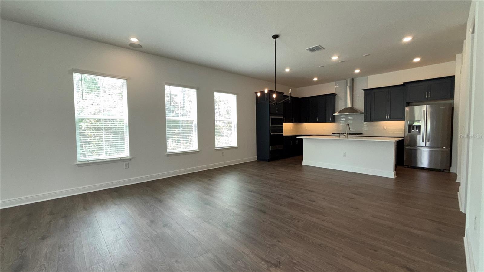 PALMS AT WINDERMERE - Residential Lease