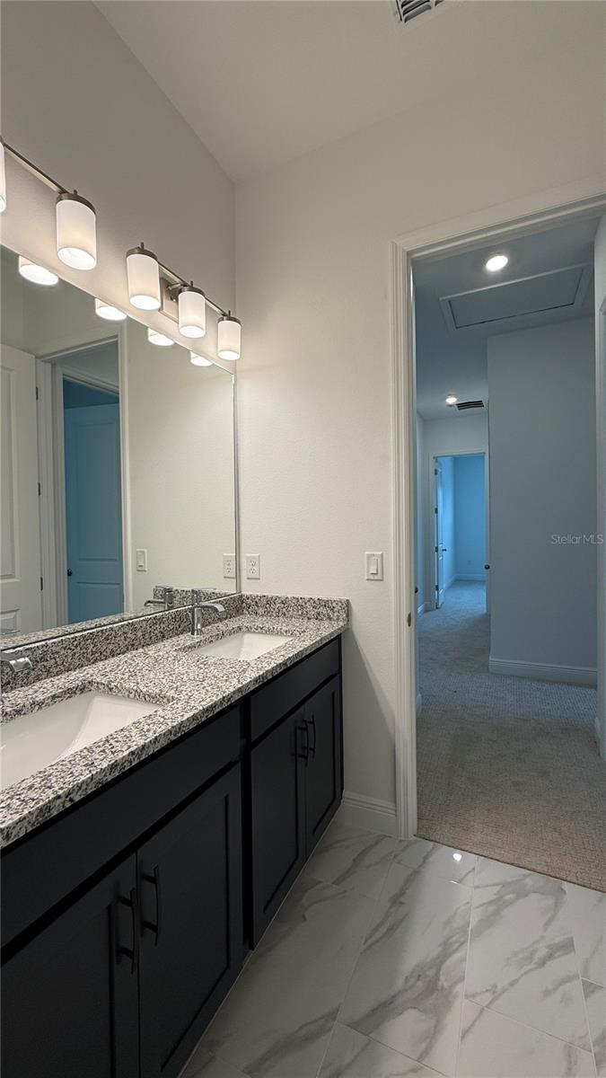 PALMS AT WINDERMERE - Residential Lease