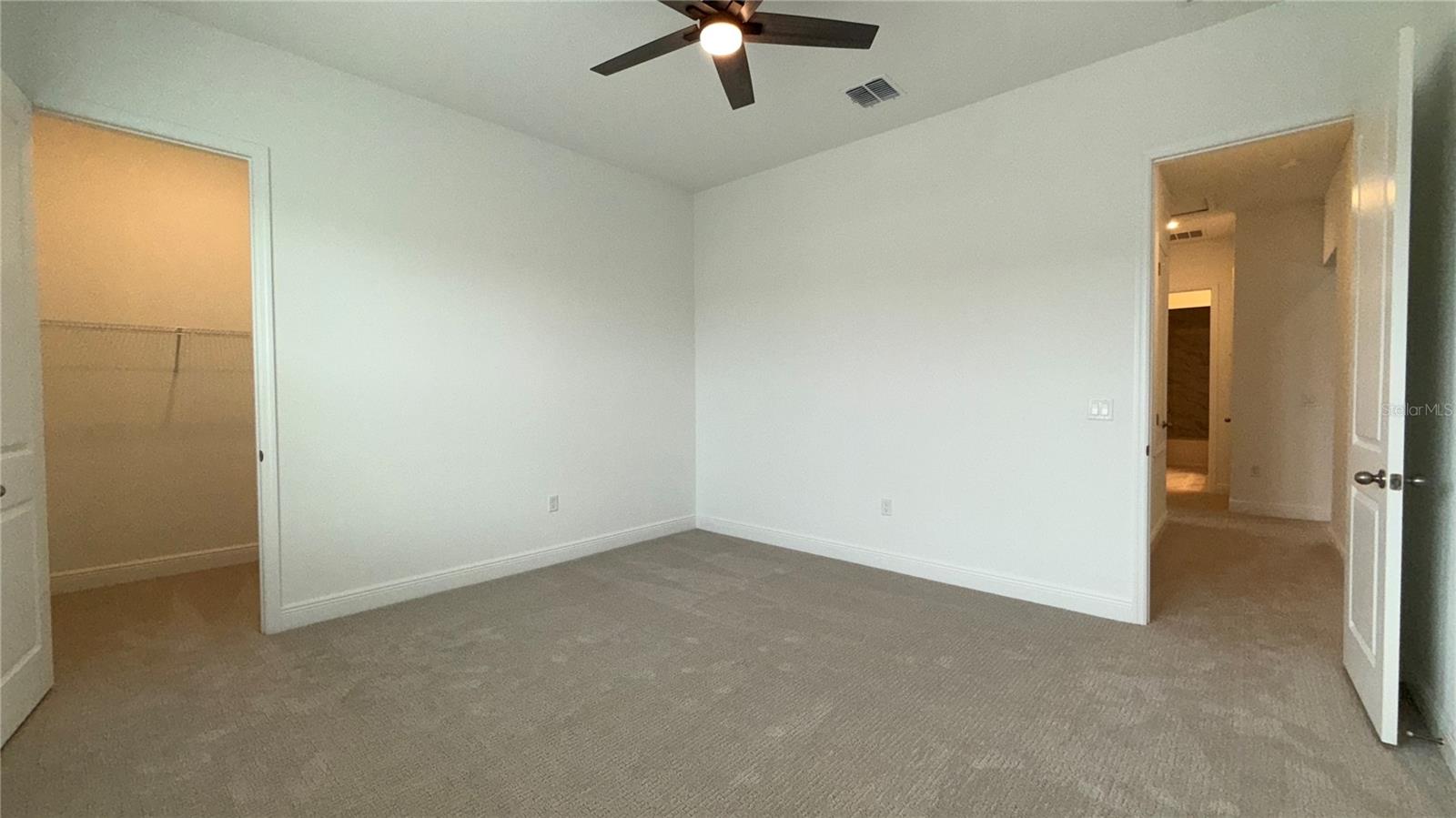 PALMS AT WINDERMERE - Residential Lease