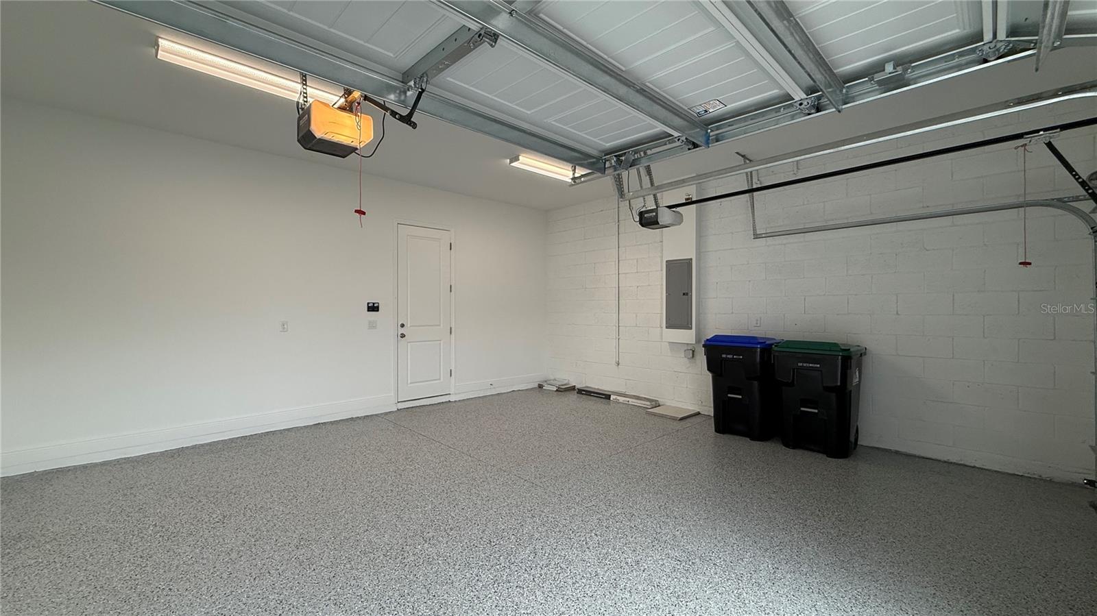 PALMS AT WINDERMERE - Residential Lease