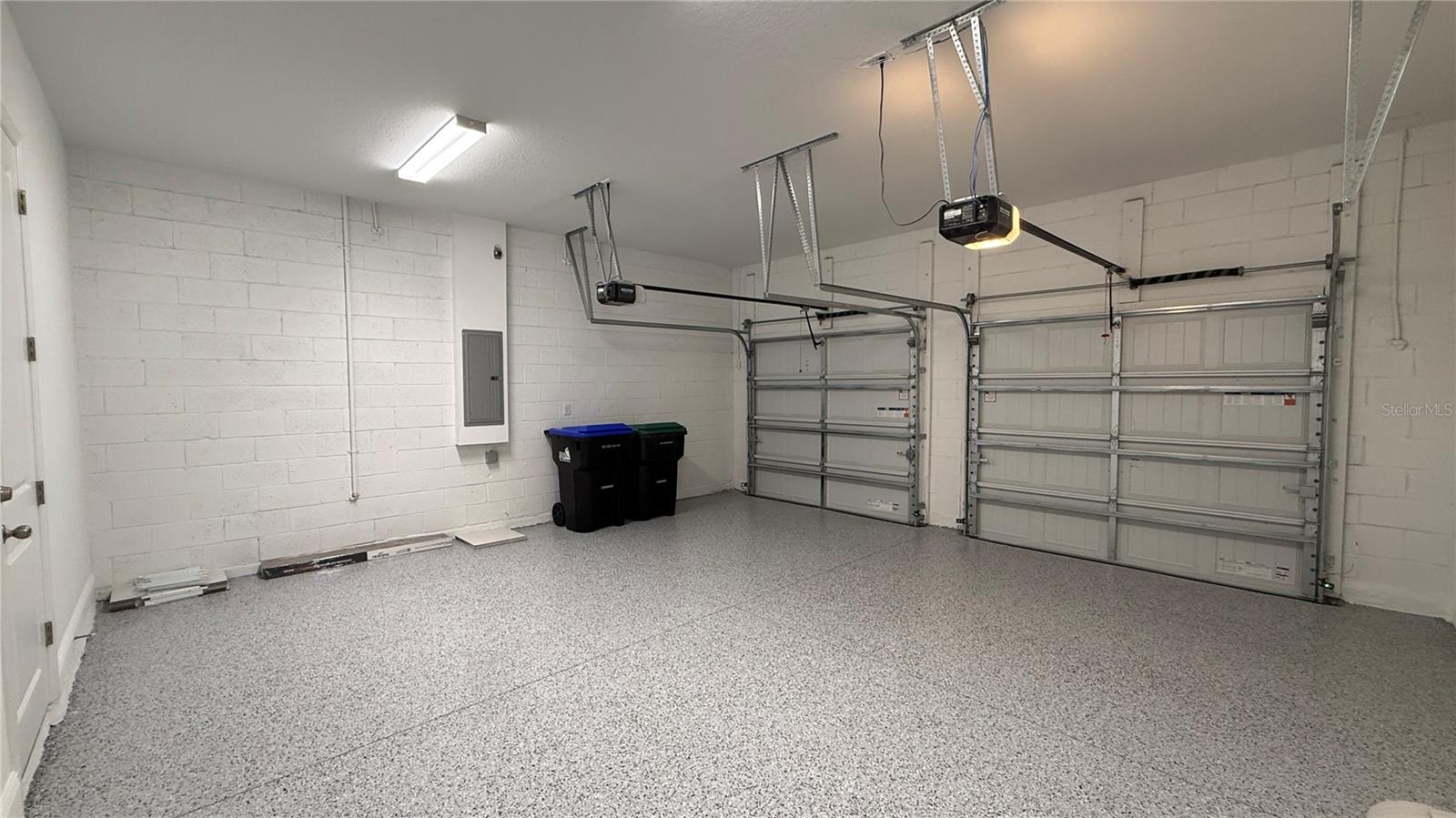 PALMS AT WINDERMERE - Residential Lease