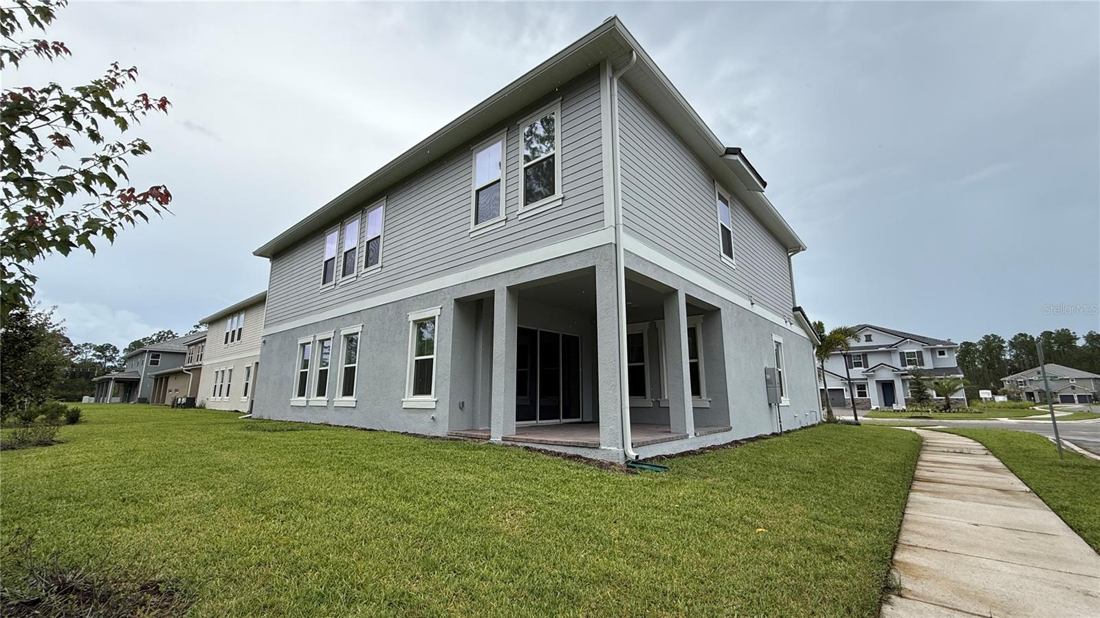 PALMS AT WINDERMERE - Residential Lease