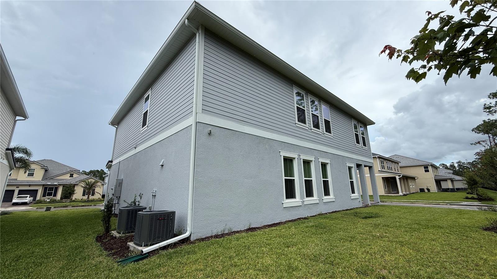 PALMS AT WINDERMERE - Residential Lease