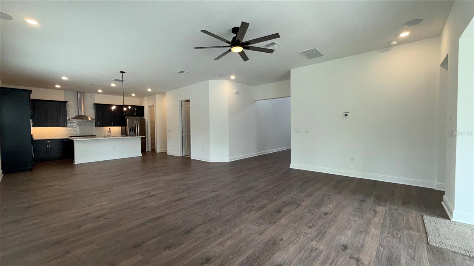 PALMS AT WINDERMERE - Residential Lease