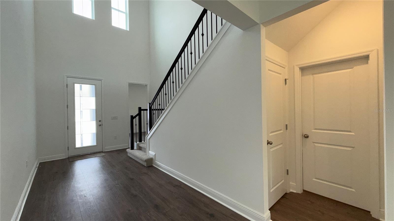 PALMS AT WINDERMERE - Residential Lease