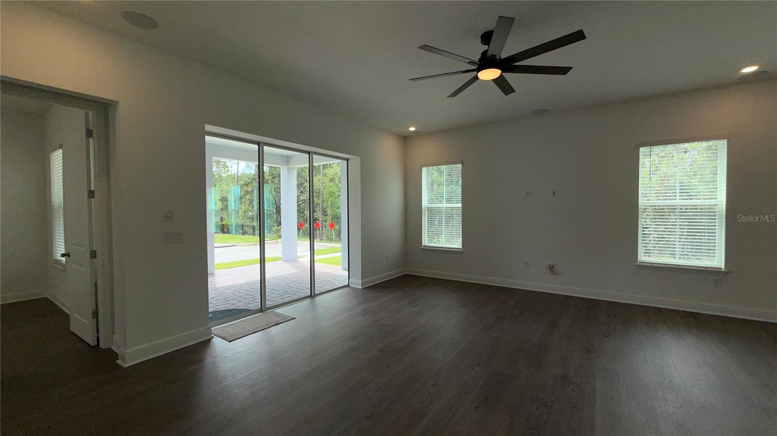 PALMS AT WINDERMERE - Residential Lease