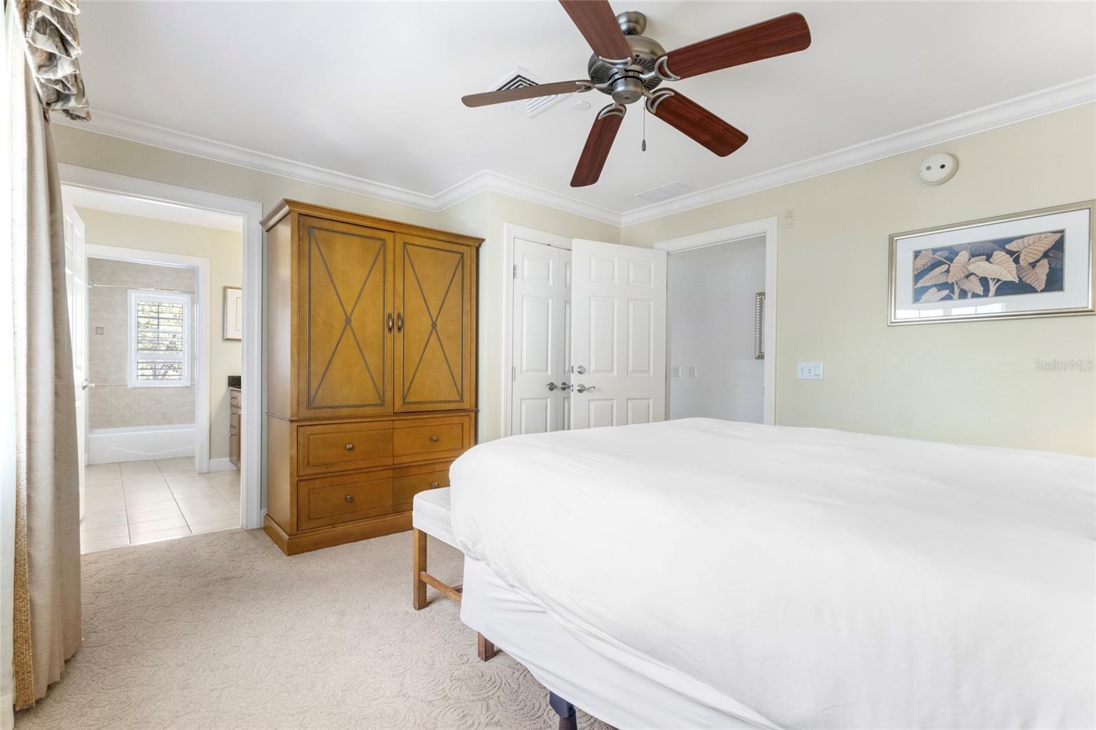 1370 CENTRE COURT RIDGE DRIVE 204
