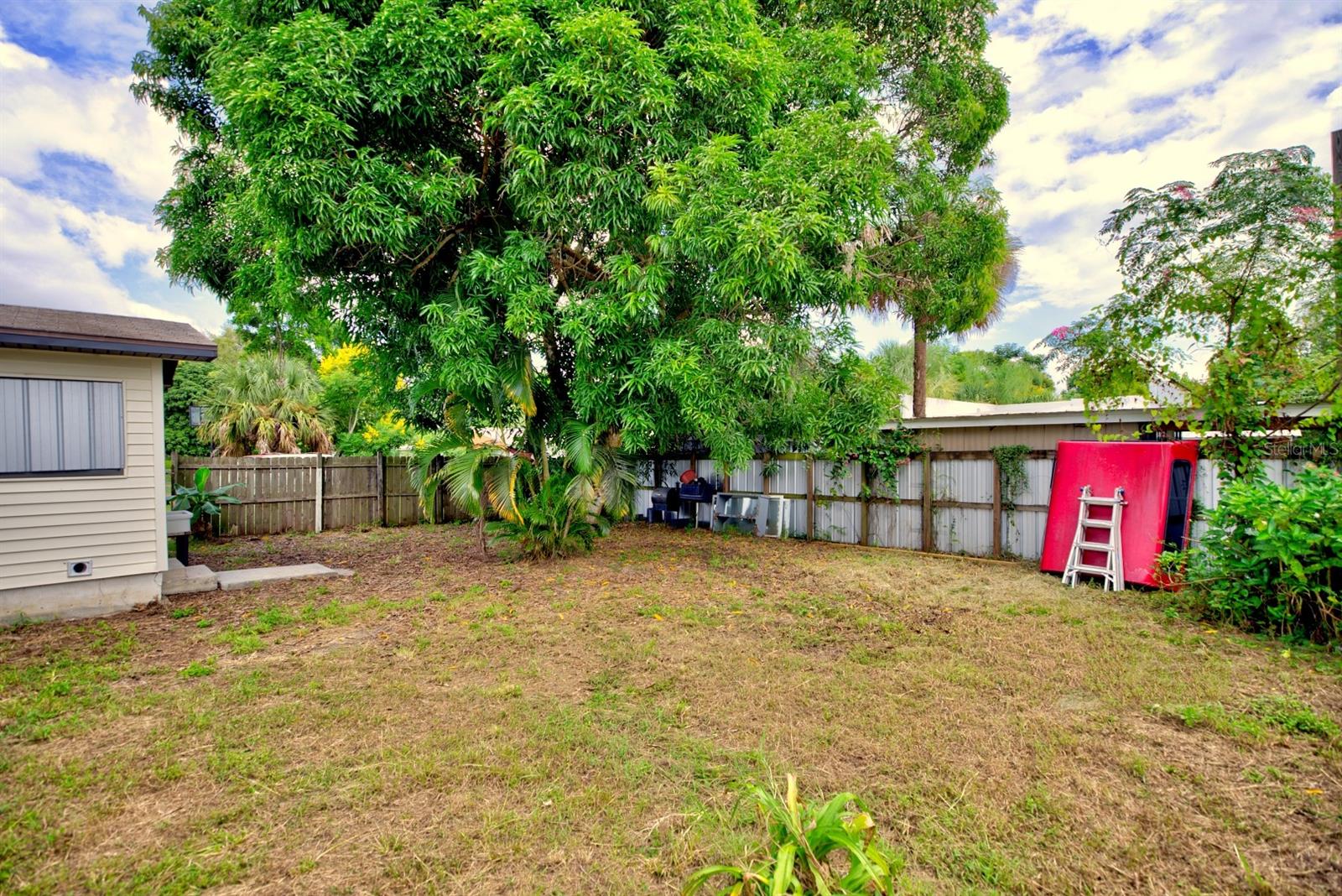 AVON PARK - Residential