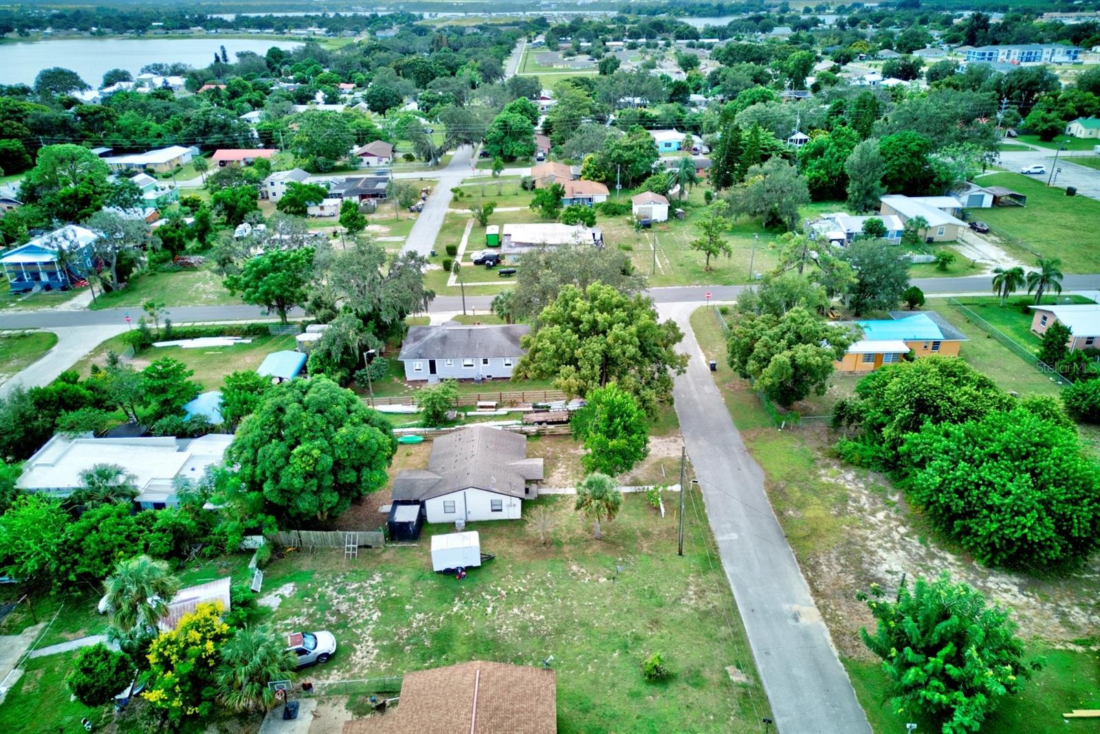 AVON PARK - Residential