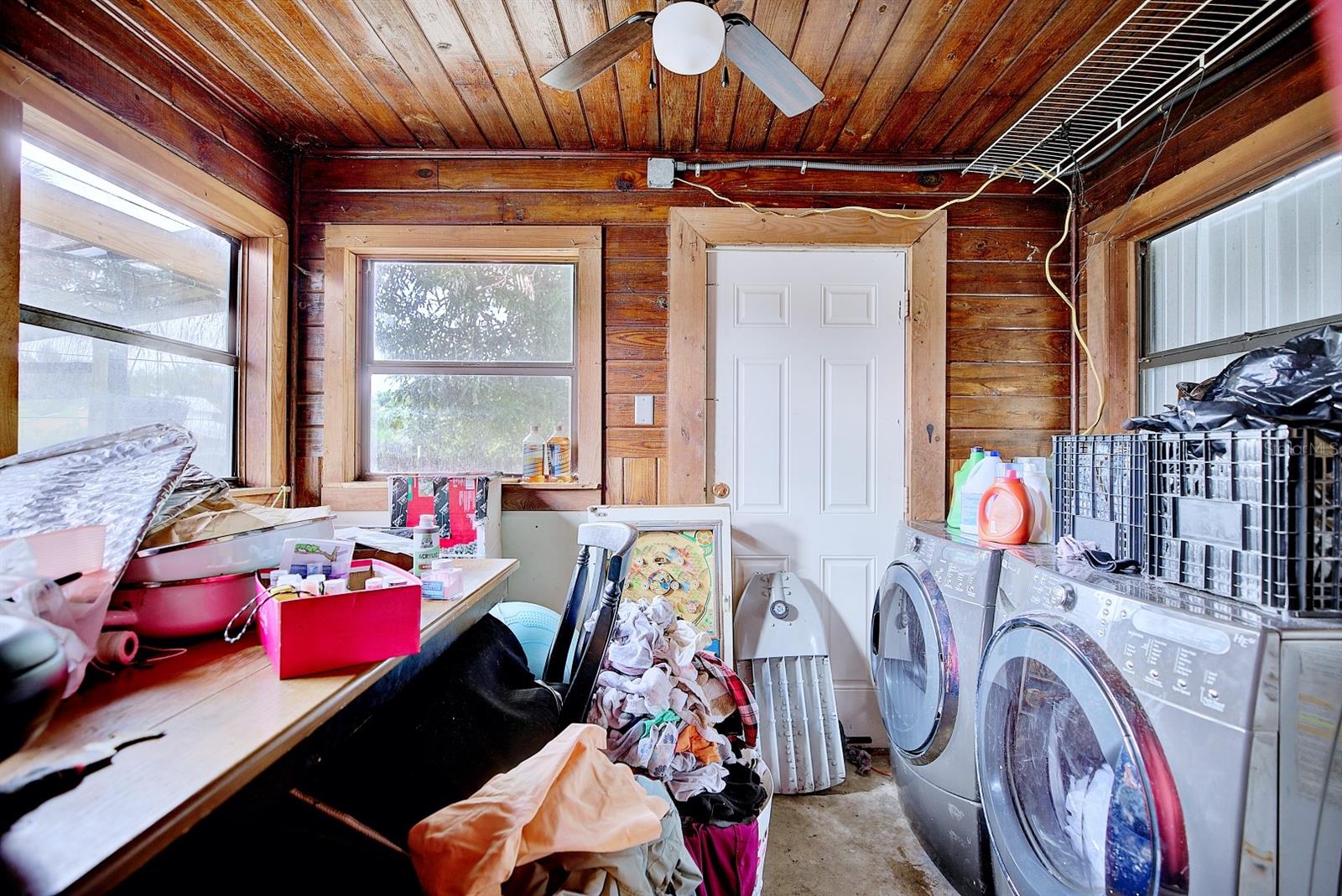 AVON PARK - Residential