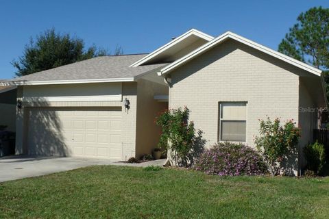 A home in WINTER HAVEN