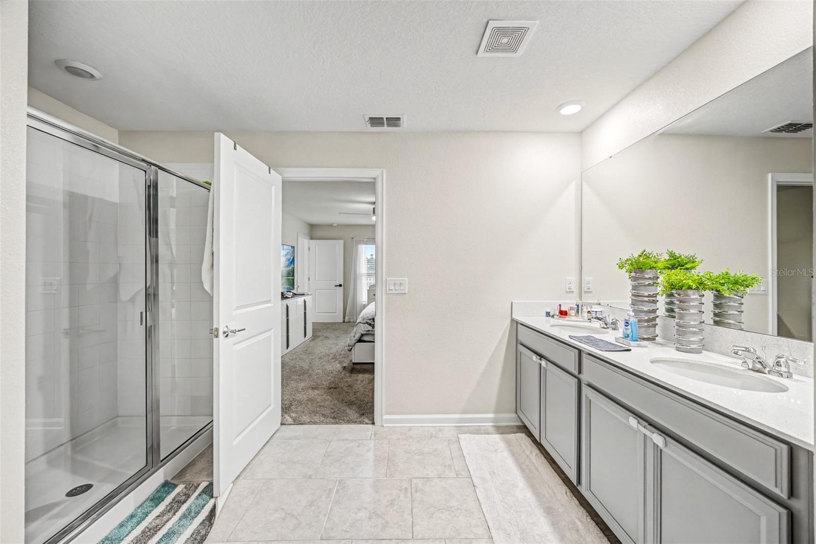 OLD HICKORY 50S - Residential