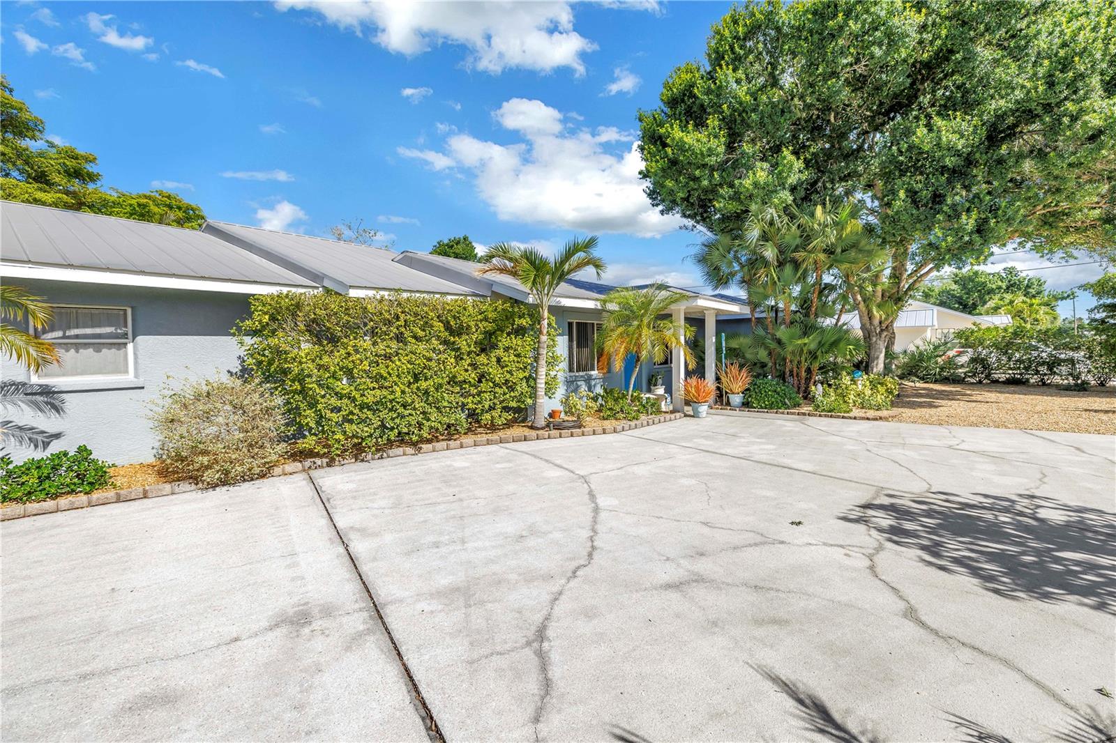308 53RD STREET W