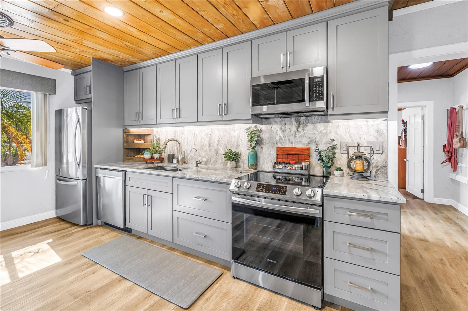 GOLF VIEW PARK - Residential