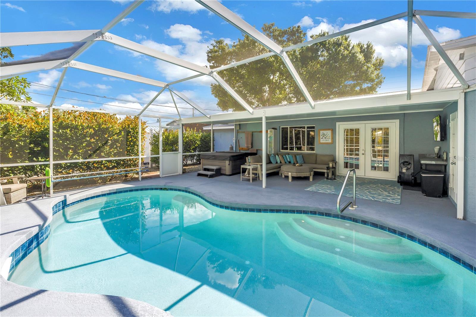 GOLF VIEW PARK - Residential