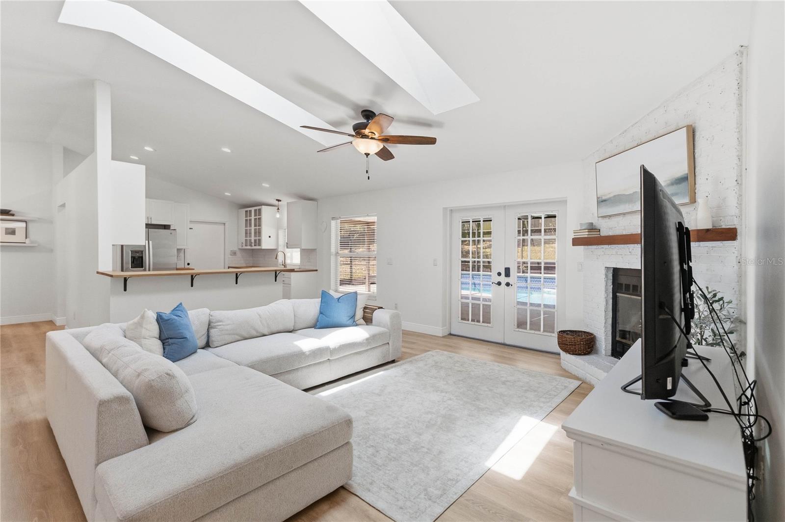 HARBAR OAKS SUB - Residential