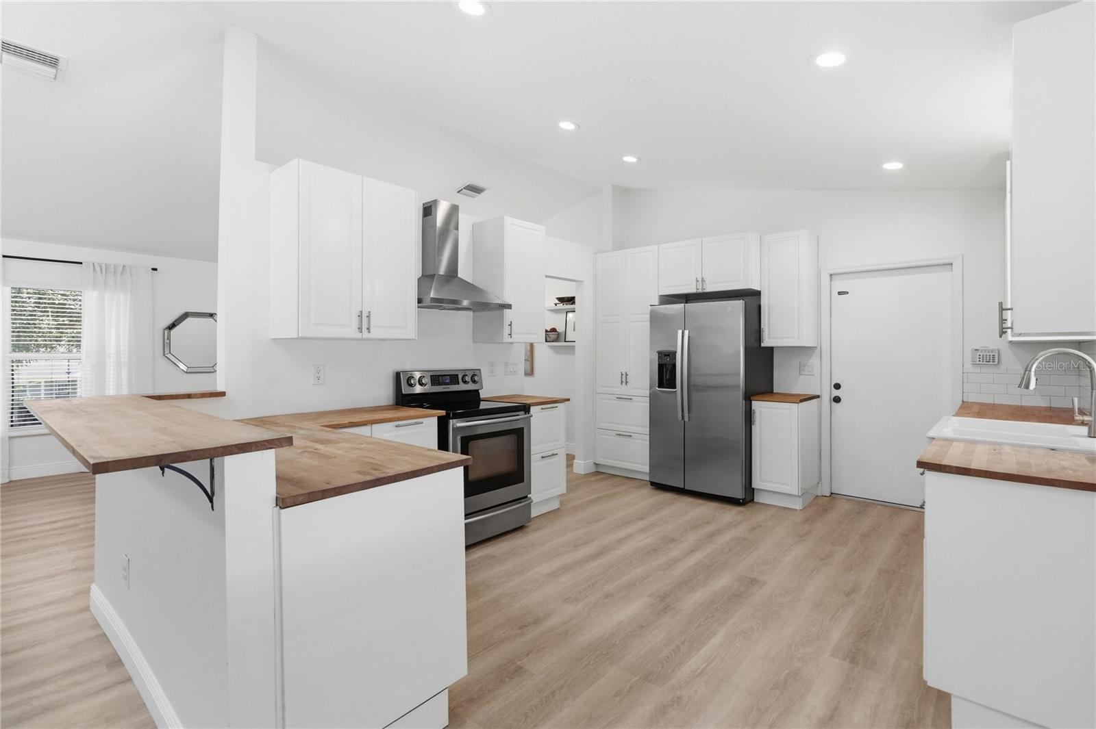 HARBAR OAKS SUB - Residential