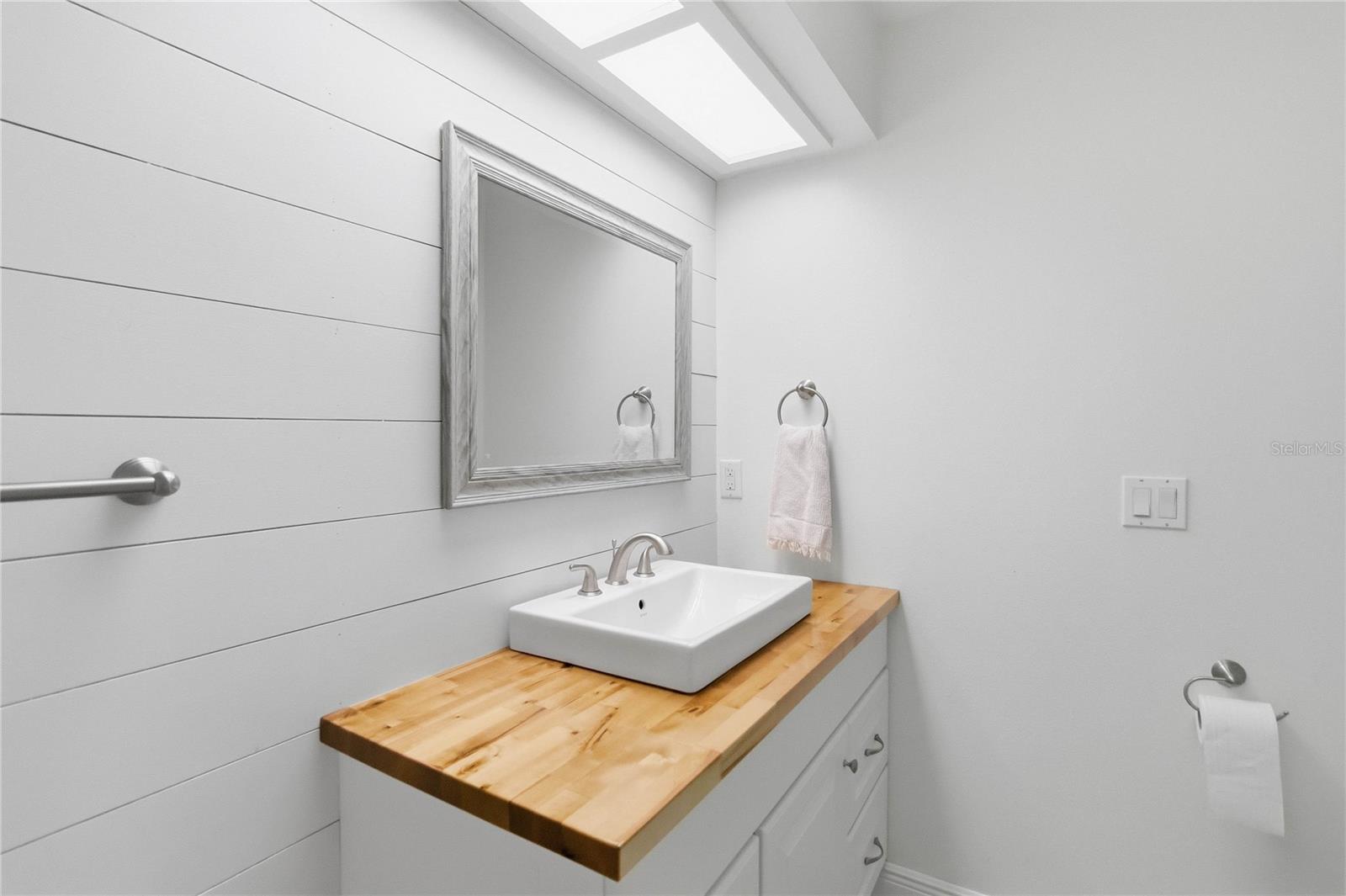 HARBAR OAKS SUB - Residential
