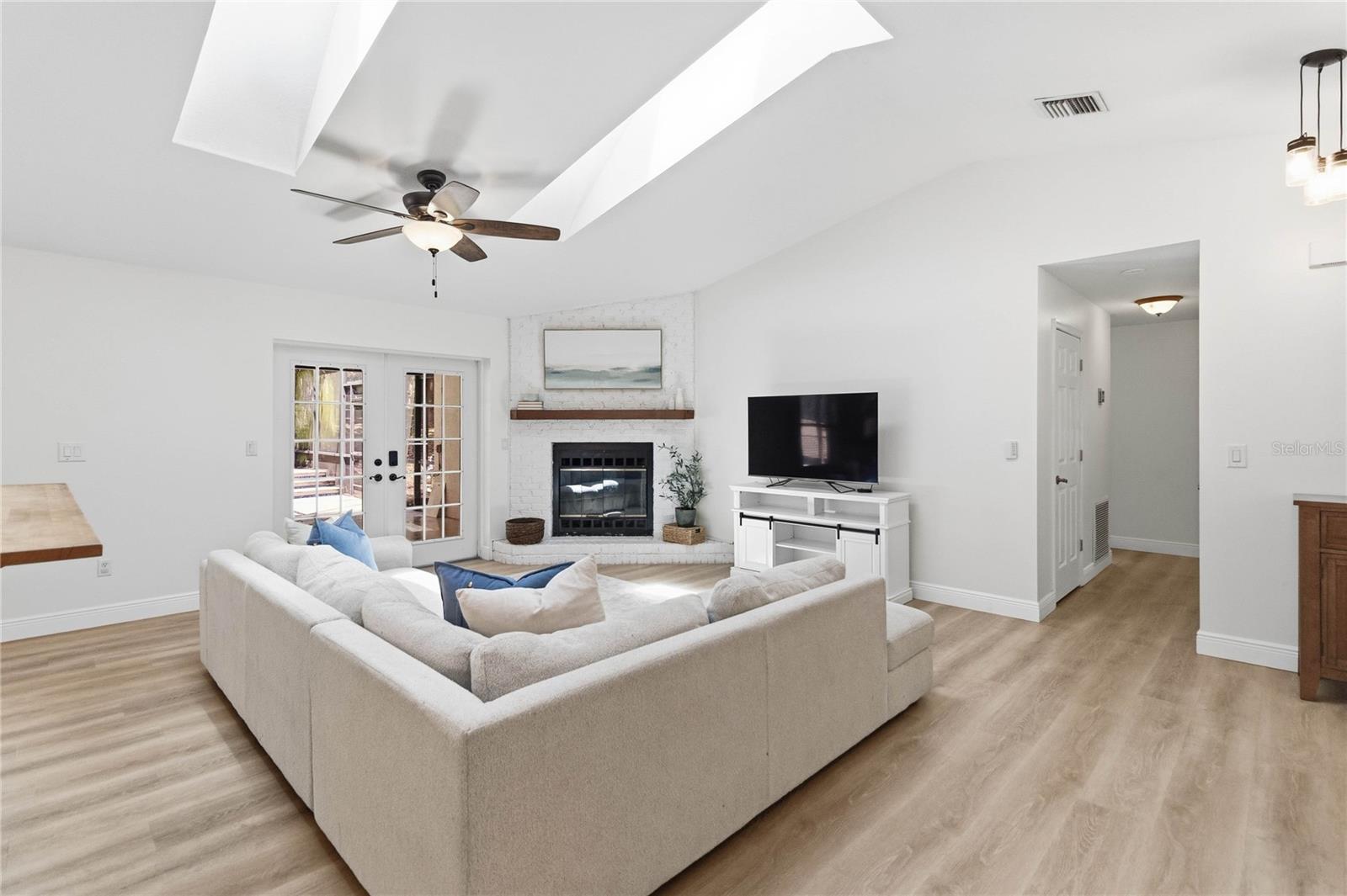 HARBAR OAKS SUB - Residential