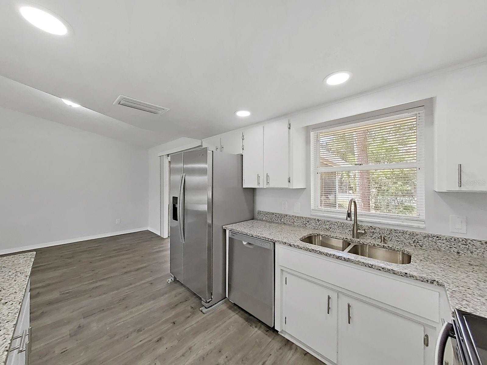 PINE GROVE - Residential