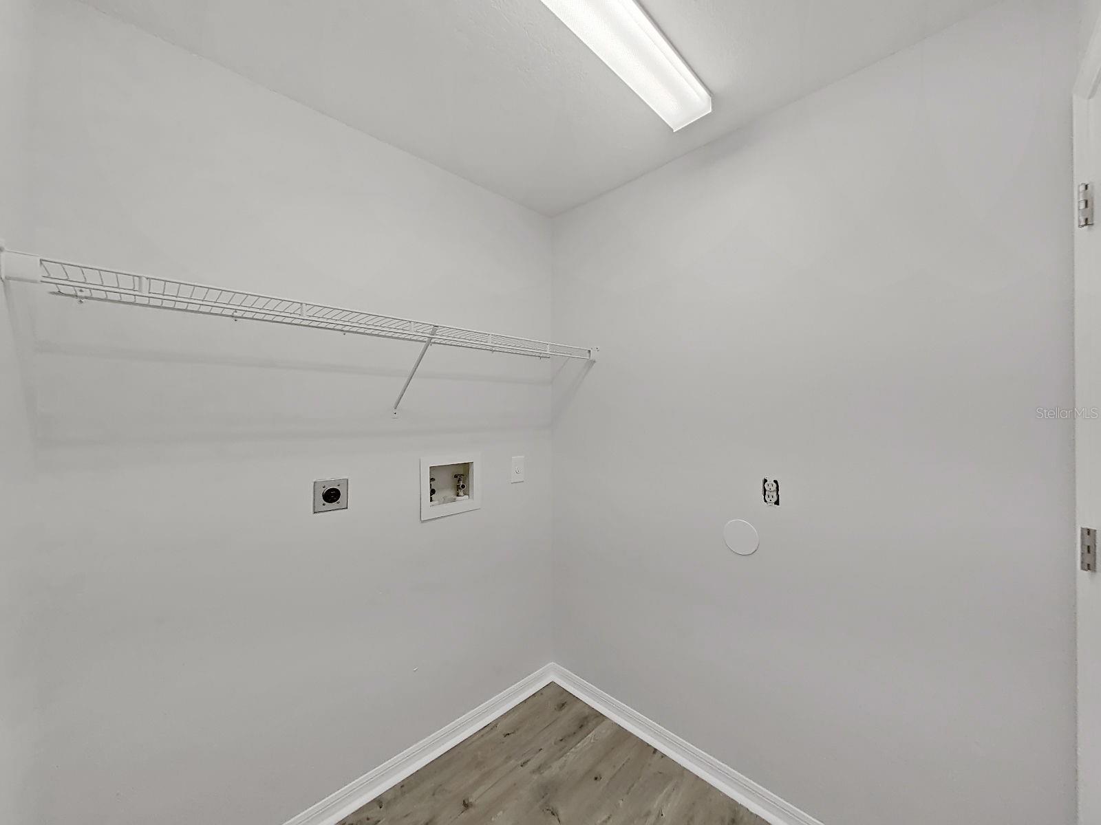 PINE GROVE - Residential