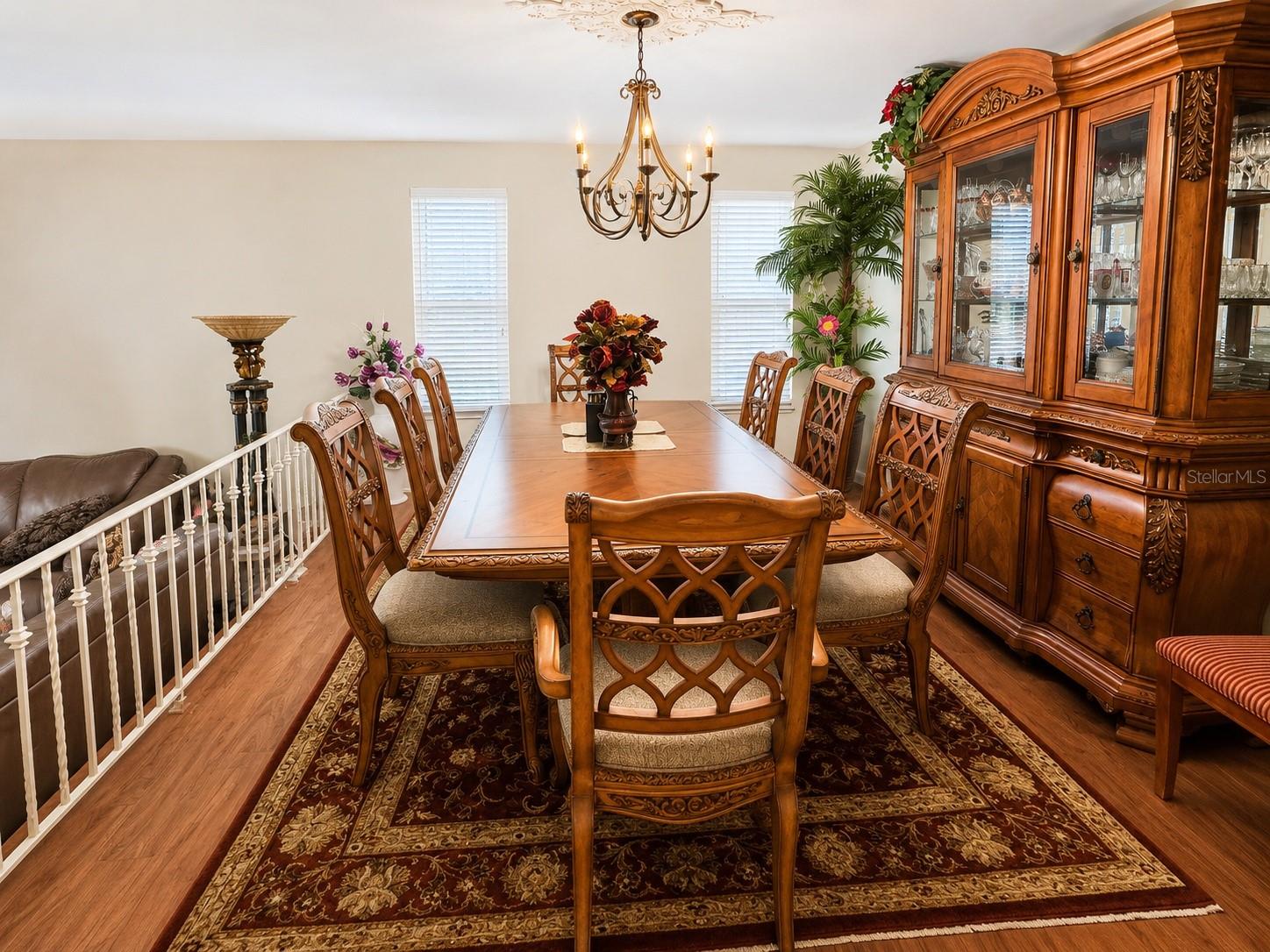 SPANISH ACRES - Residential