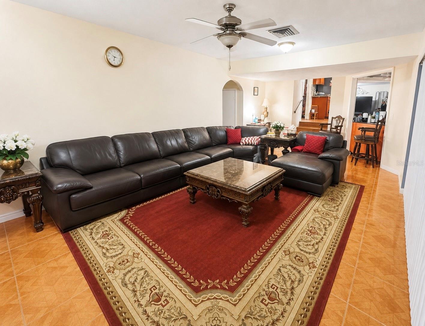 SPANISH ACRES - Residential
