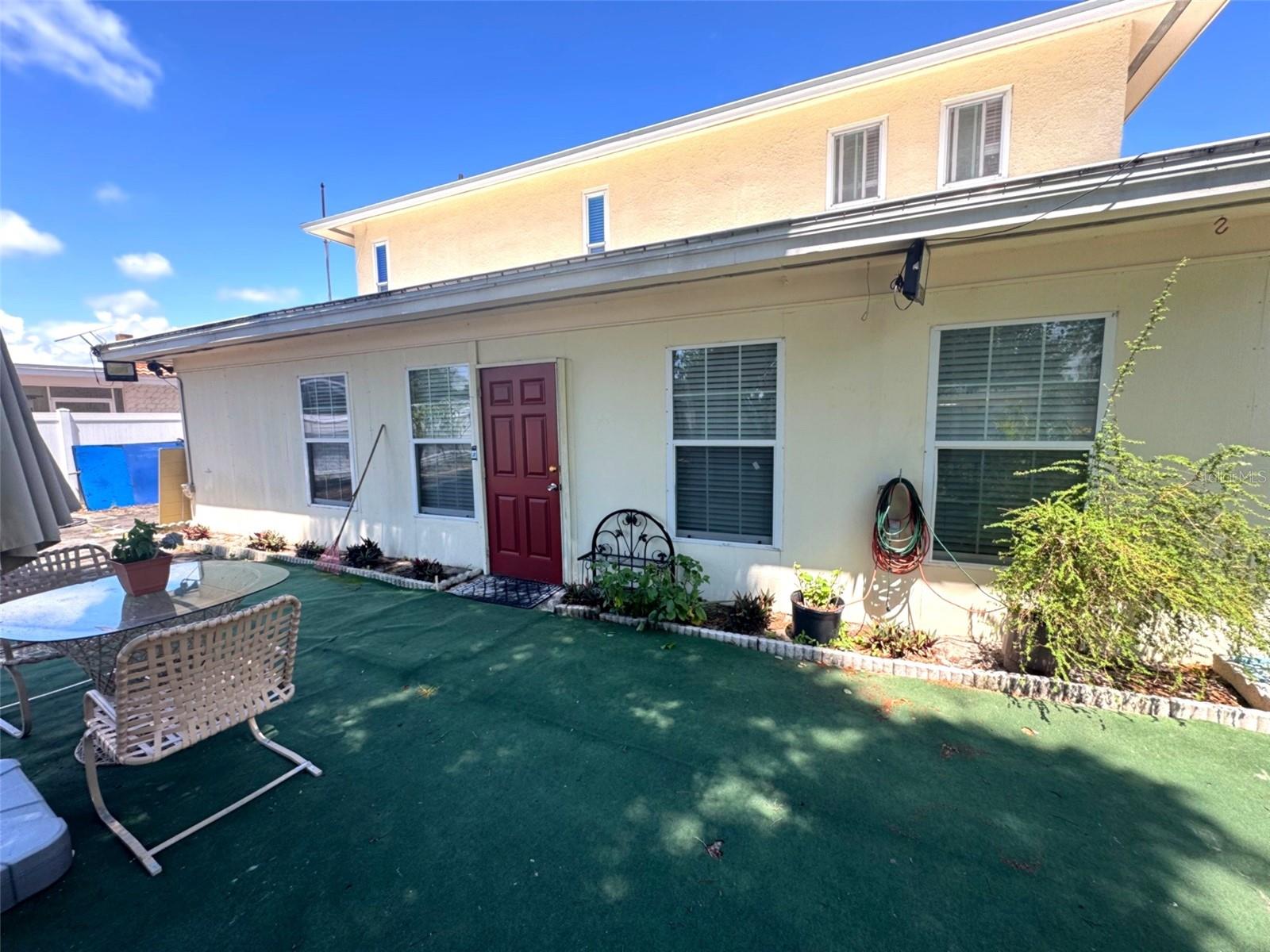 SPANISH ACRES - Residential