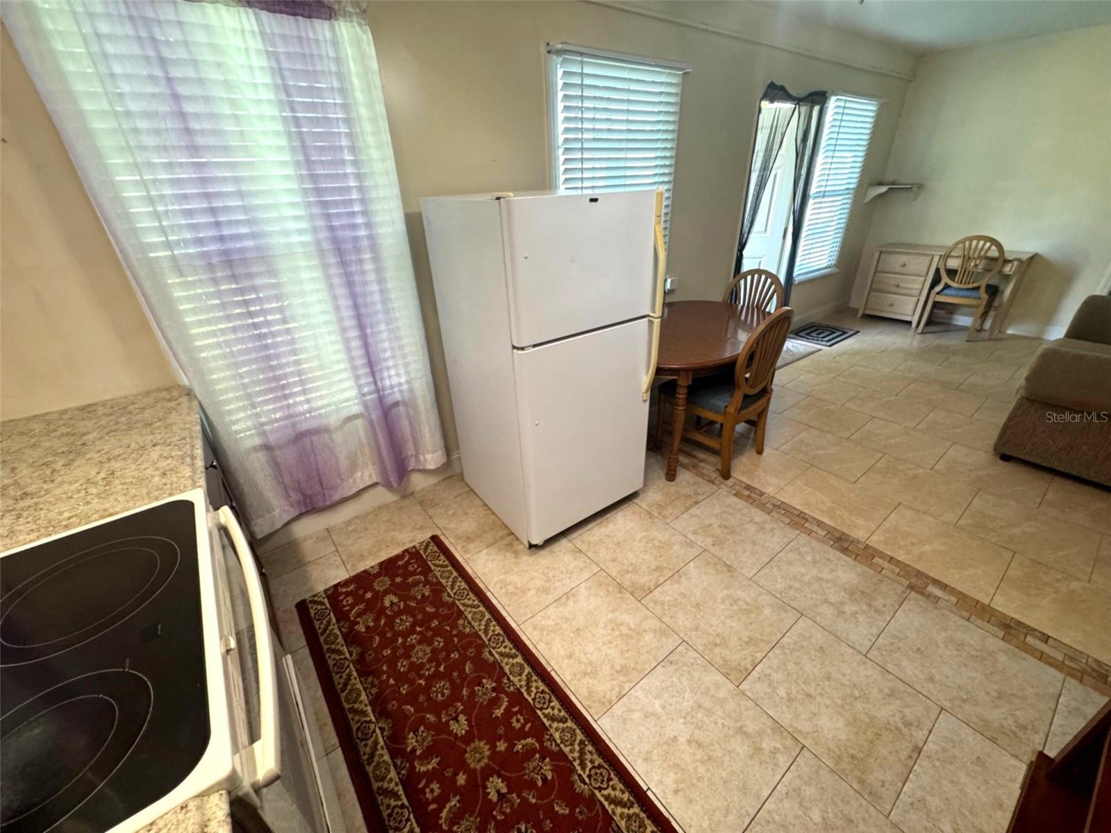 SPANISH ACRES - Residential
