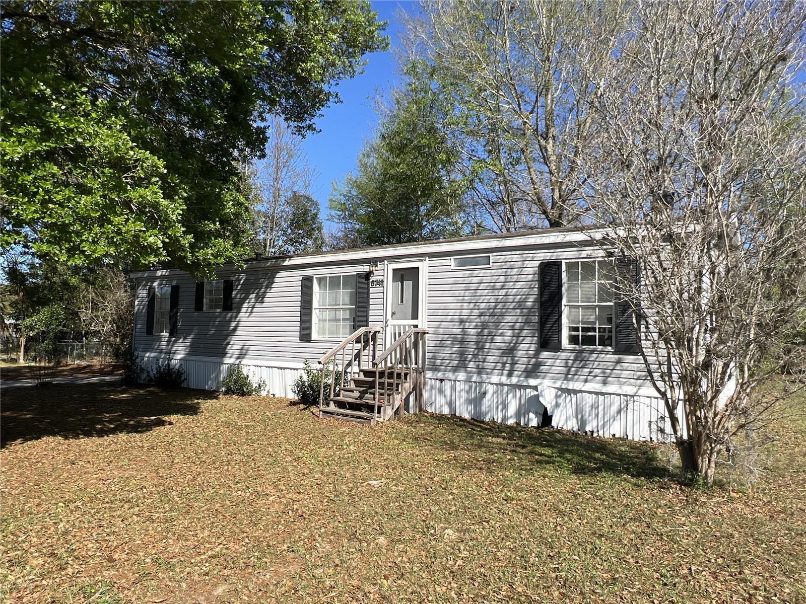 Welcome to this charming 3-bedroom, 2-bathroom home offering a split-bedroom floor plan for optimal privacy. The 1,152 sq ft residence, built in 2001, is conveniently located with easy access to major roads such as Interstate 75, U.S. Highway 200 , facilitating quick commutes. The property is in proximity to hospitals, diverse dining options, shopping centers, and recreational facilities, ensuring all your essential needs are met within a short drive. Experience comfortable living in a well-connected Ocala neighborhood. Call for your showing today!