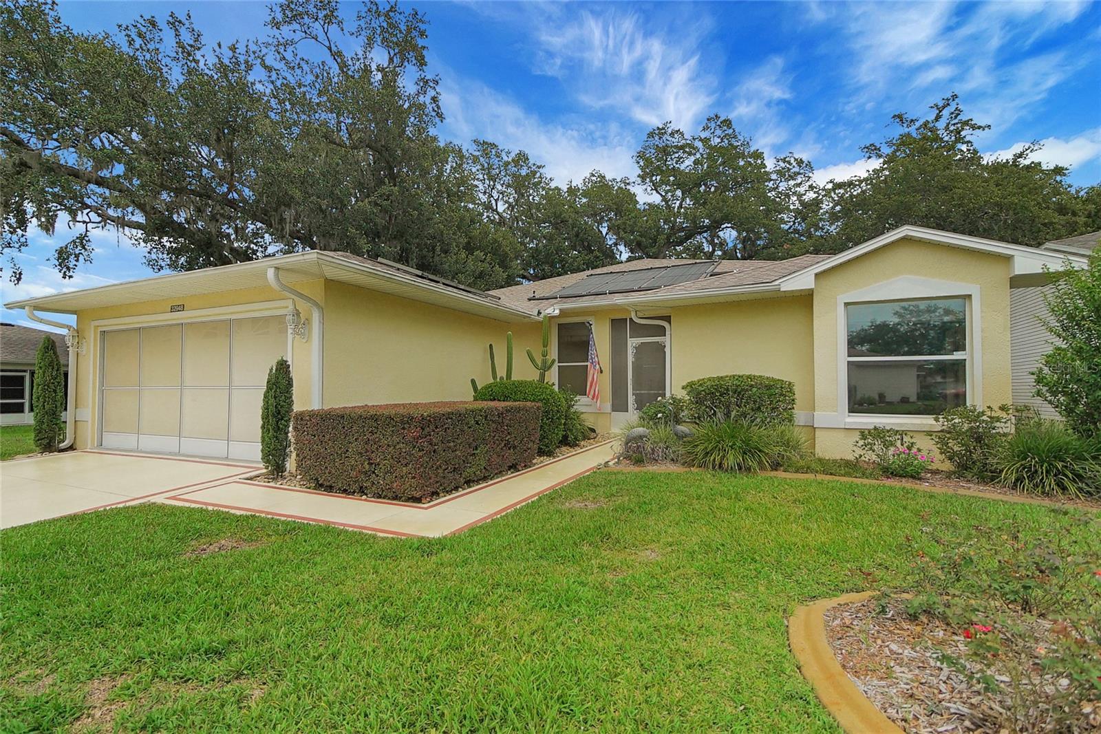 32948 RAMBLING OAKS COURT
