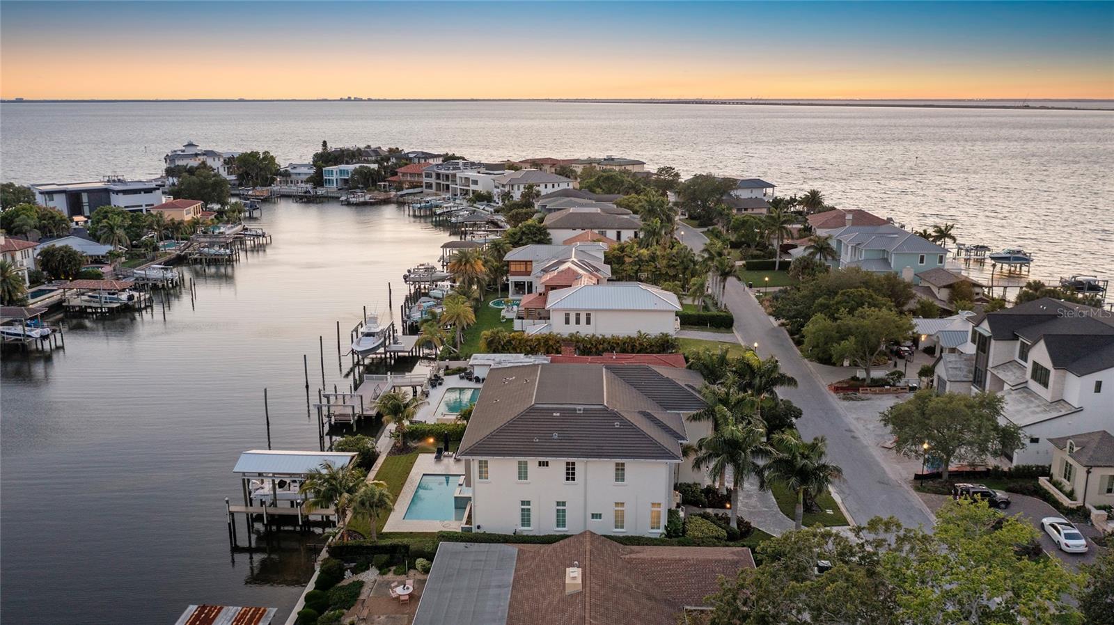 SUNSET PARK ISLES UNIT 5 - Residential