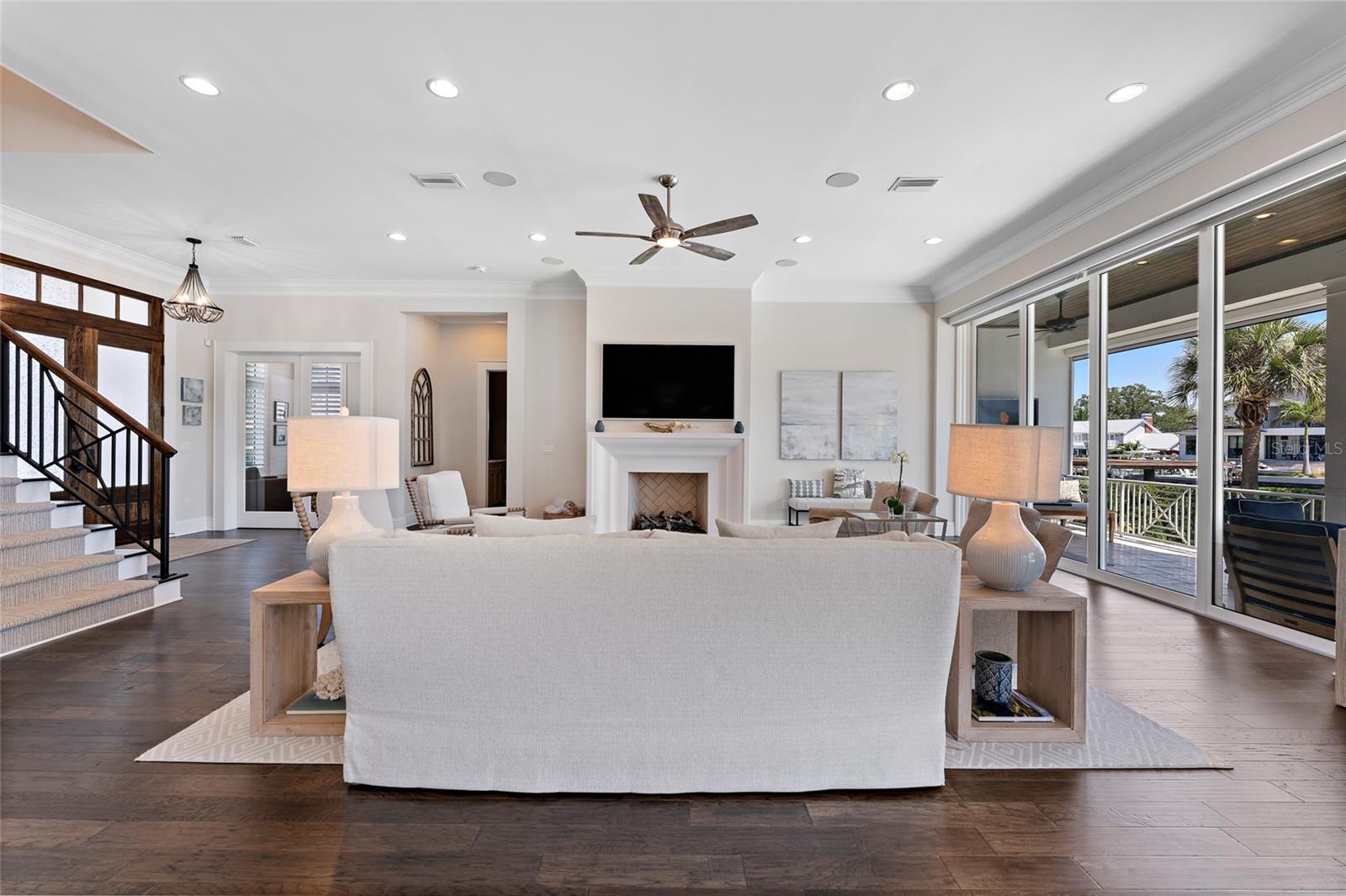 SUNSET PARK ISLES UNIT 5 - Residential