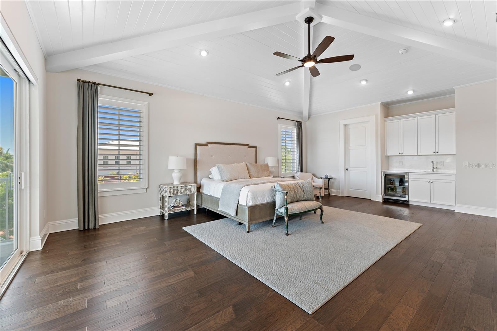 SUNSET PARK ISLES UNIT 5 - Residential