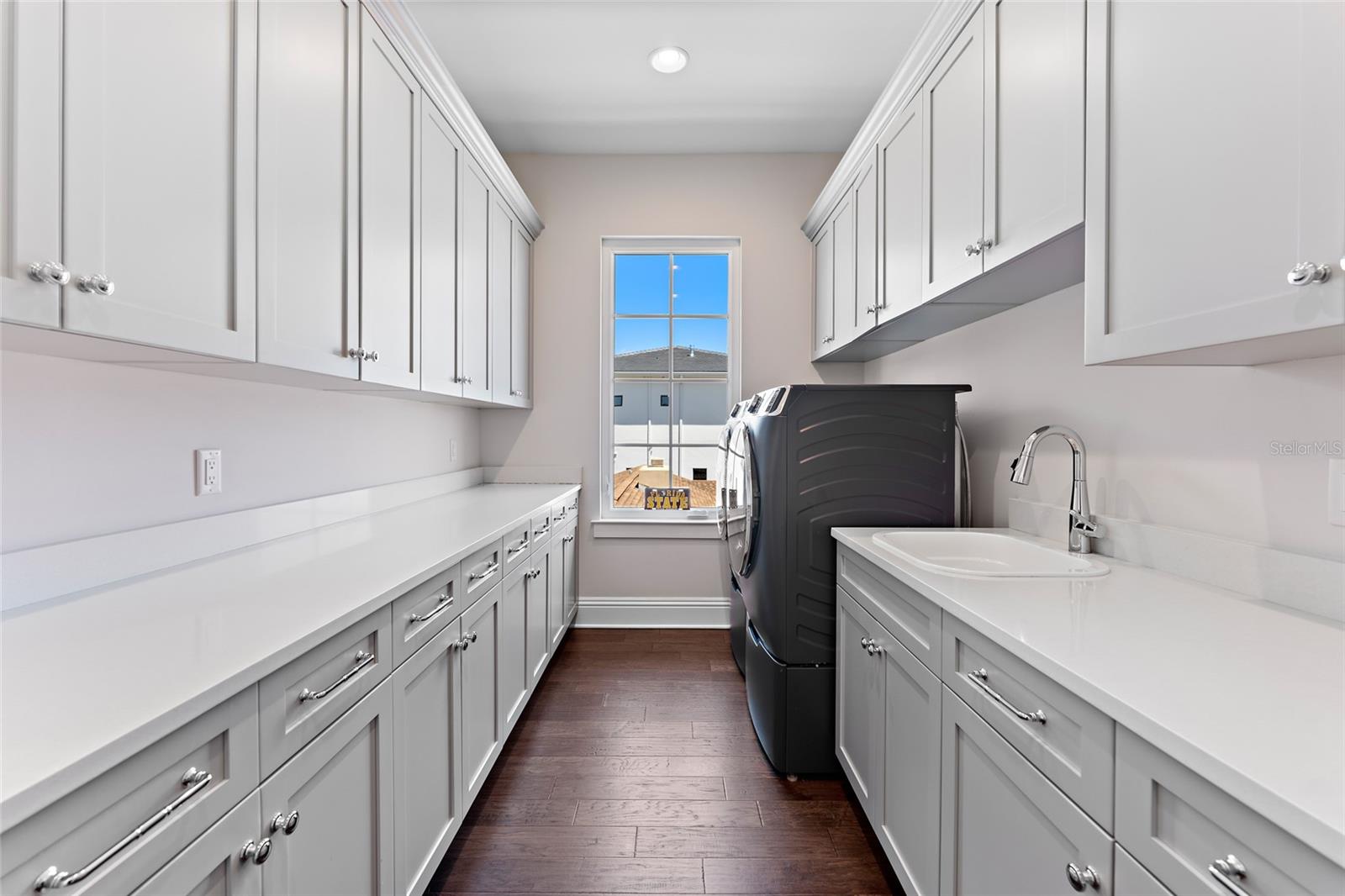 SUNSET PARK ISLES UNIT 5 - Residential