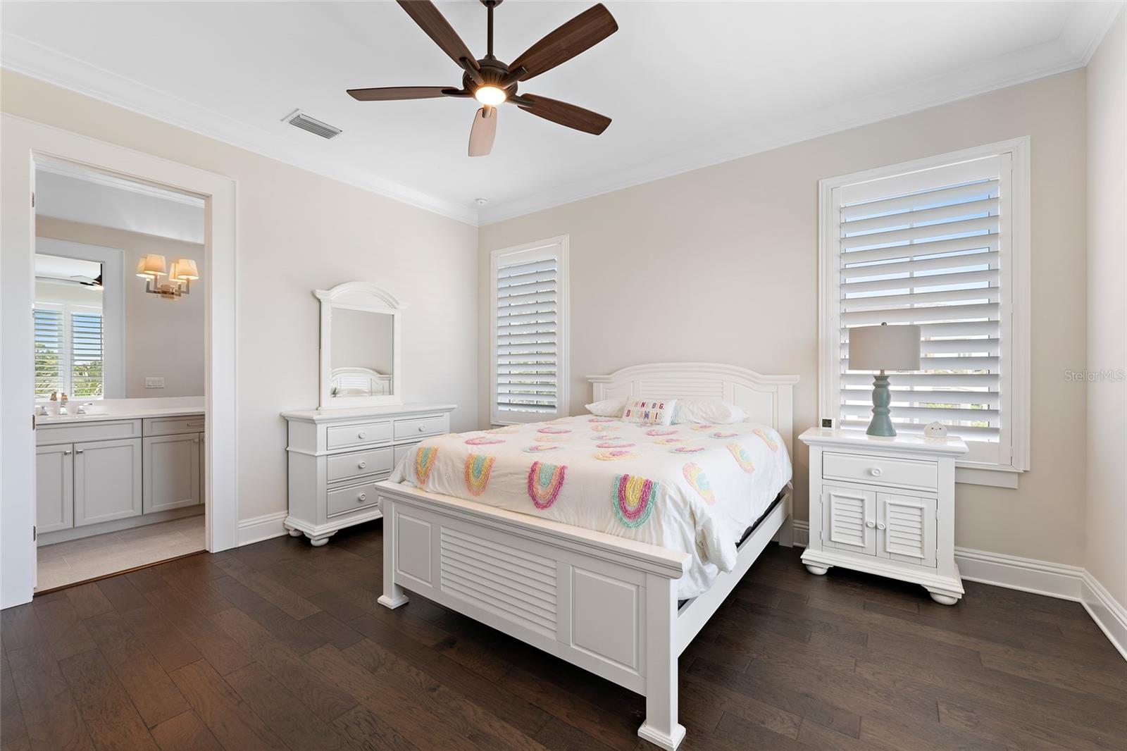 SUNSET PARK ISLES UNIT 5 - Residential