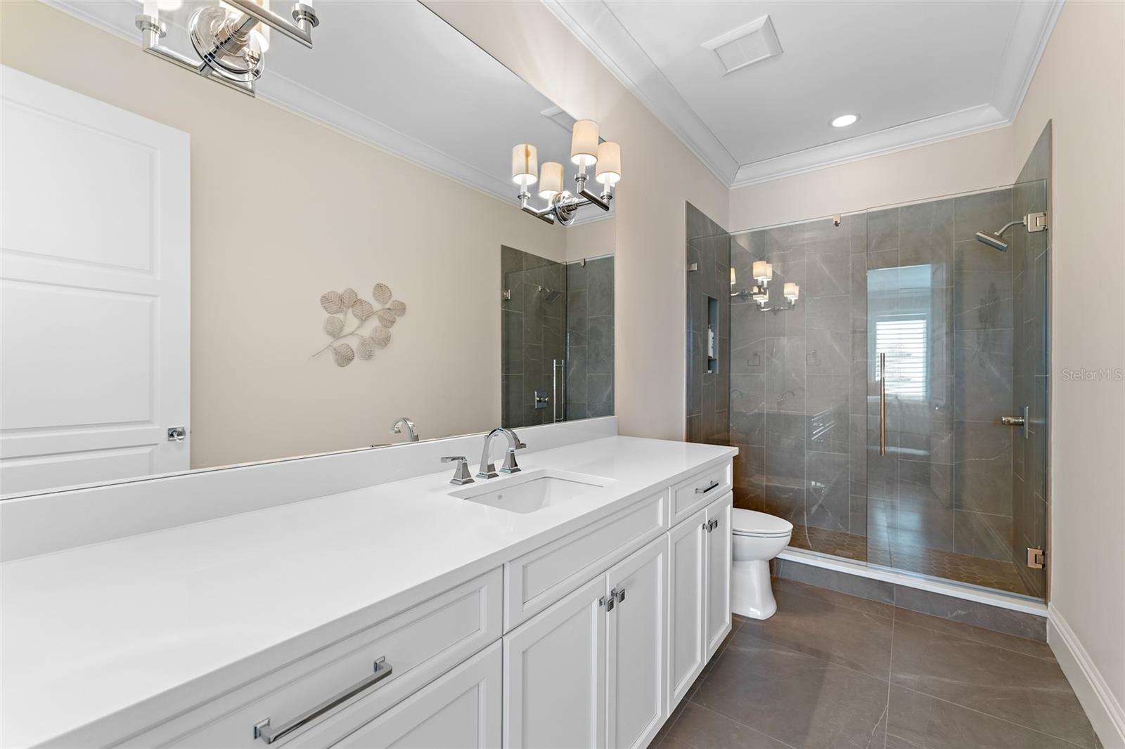 SUNSET PARK ISLES UNIT 5 - Residential