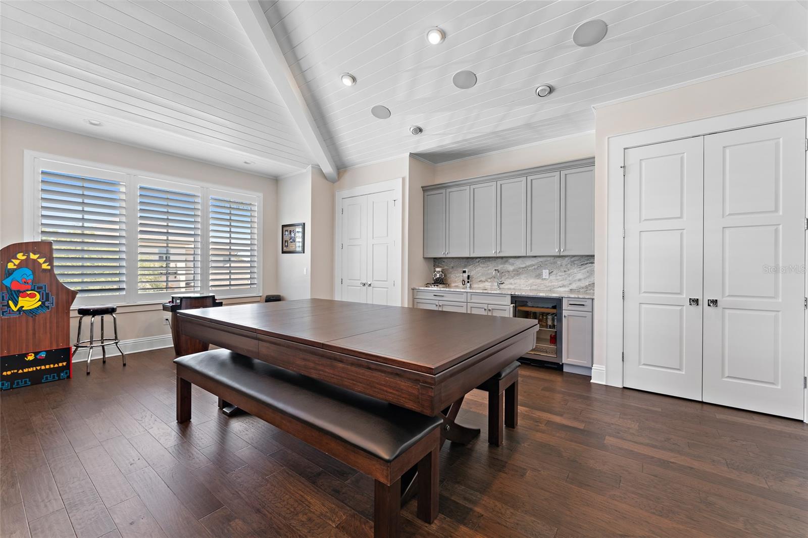 SUNSET PARK ISLES UNIT 5 - Residential