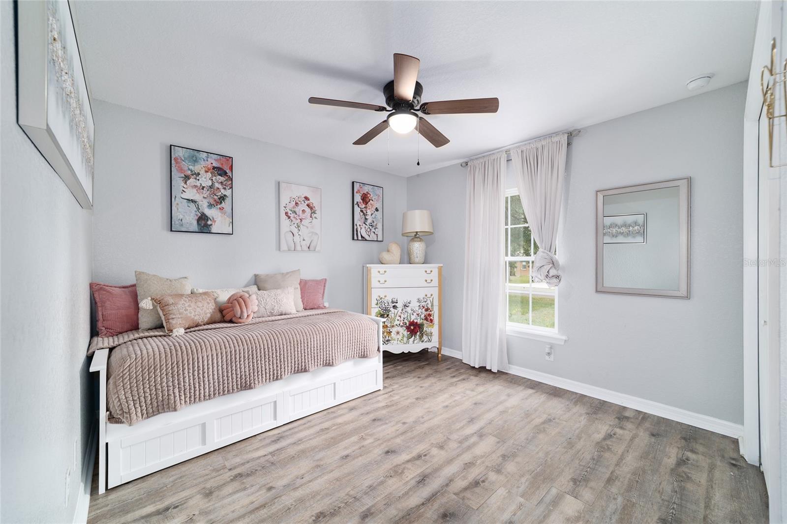 OCALA PARK ESTATES - Residential