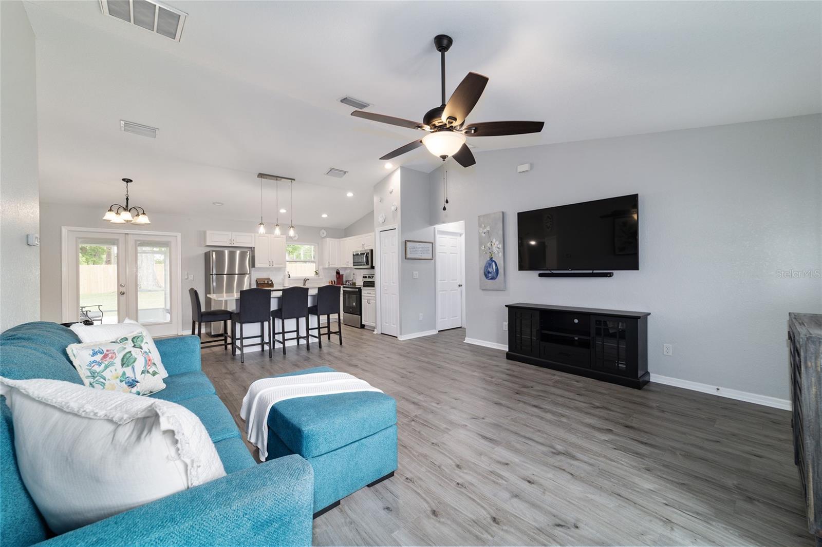 OCALA PARK ESTATES - Residential