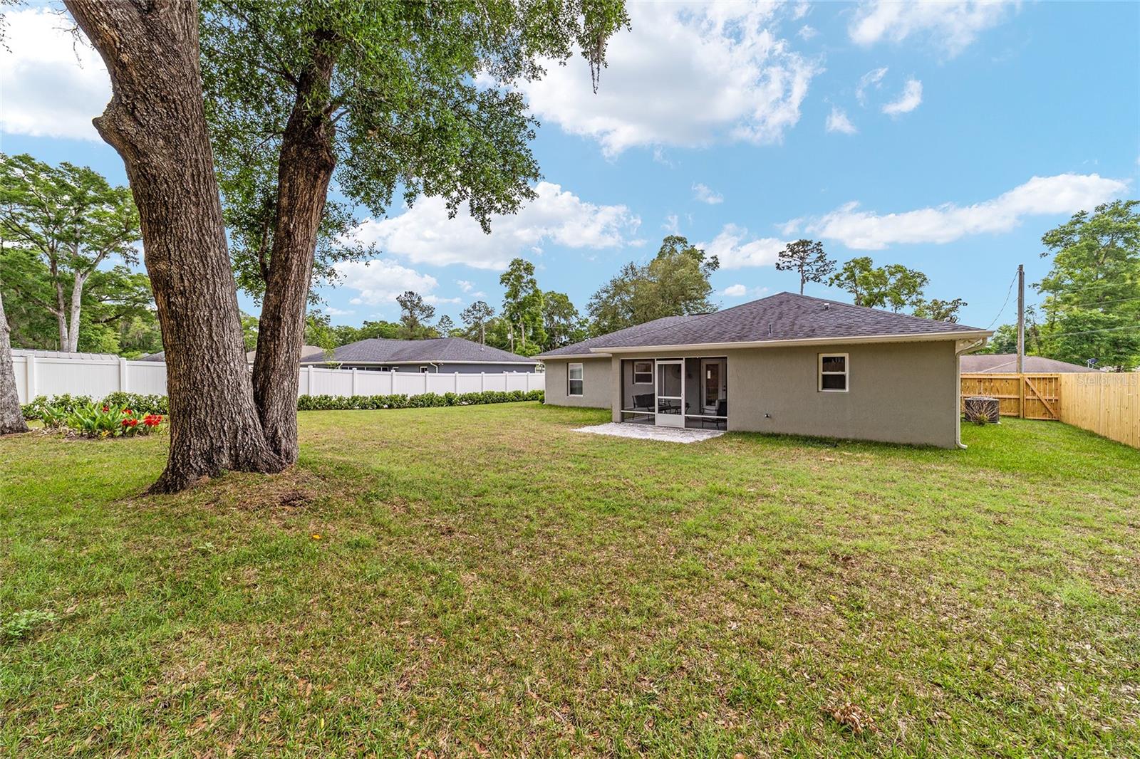 OCALA PARK ESTATES - Residential