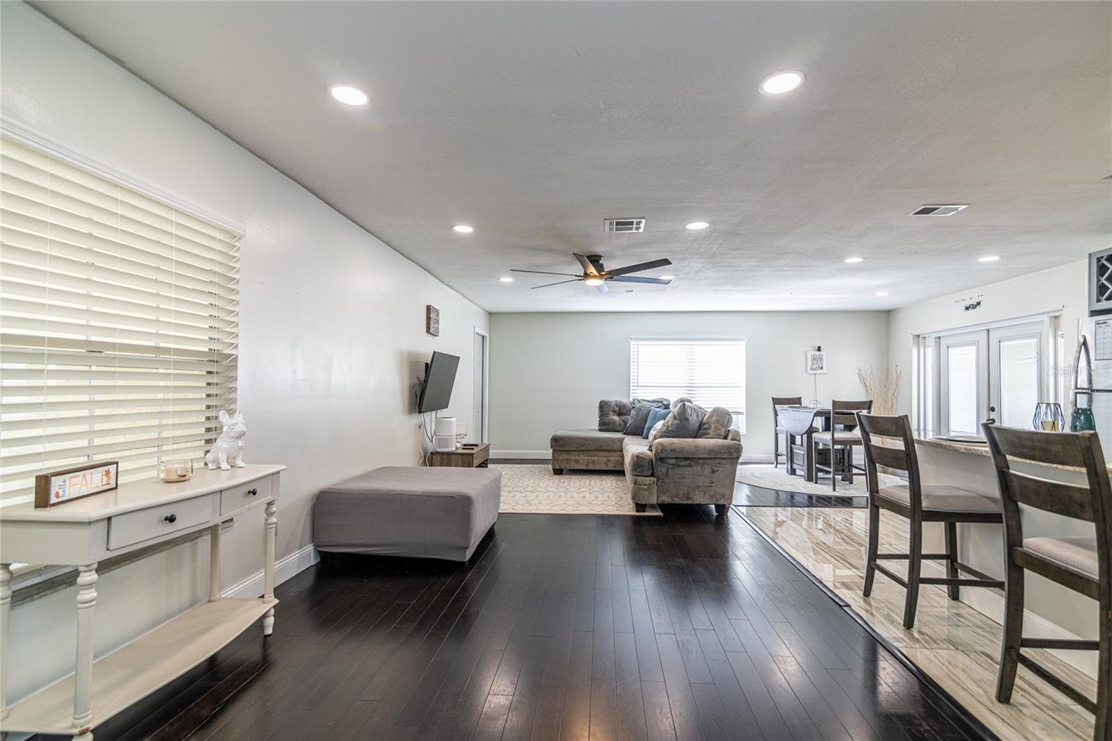 NORTH POINTE UNIT III - Residential