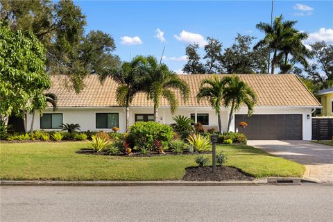 Photo of 3727 Tangier Terrace, Sarasota, FL 34239 (MLS # A4693739)