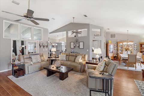 Tiny photo for 4823 SE 14th Street, Ocala, FL 34471 (MLS # OM726296)