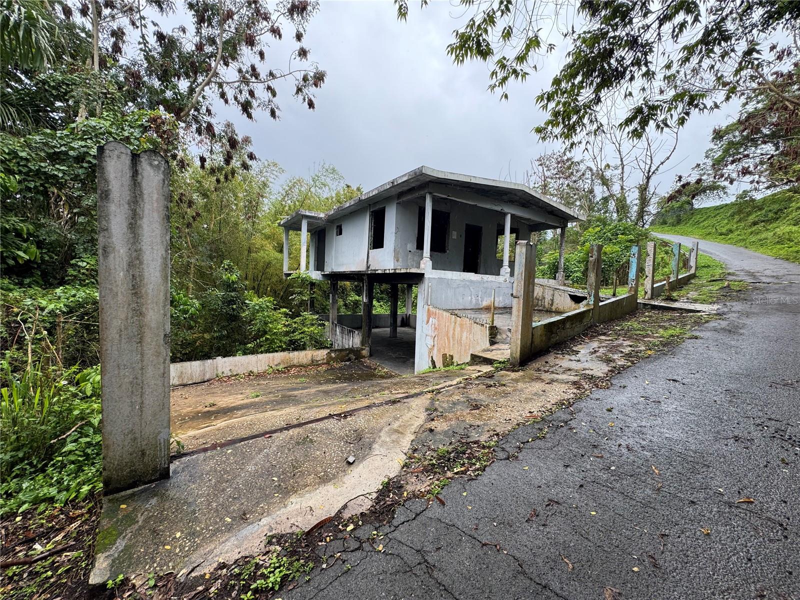 carr 619 Km 3.0 INT. CUCHILLAS WARD