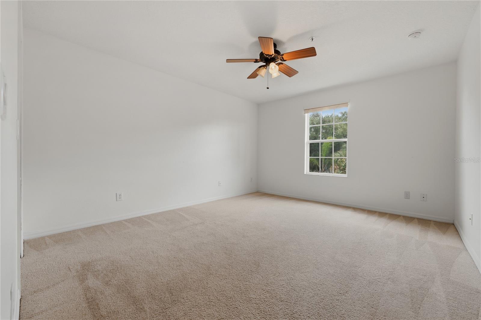 EAST PARK - Residential Lease